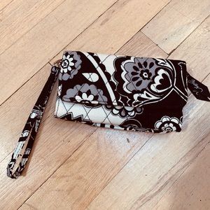 Vera Bradley wristlet midnight paisley